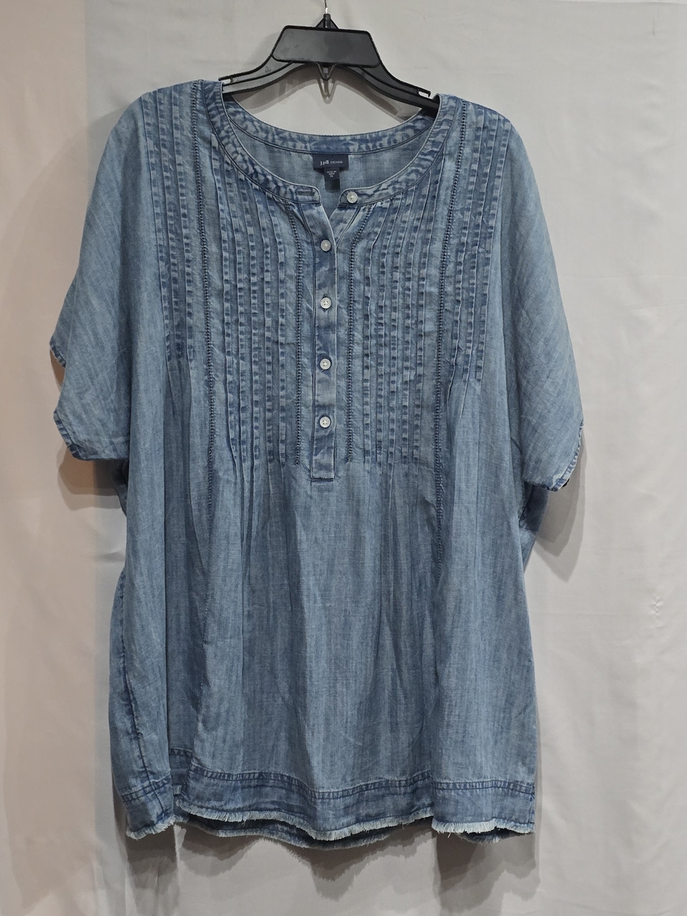 J.Jill Denim Light Blue Chambray Pintuck Tunic Top Vertical Pintuck Pleats XL - Picture 2 of 10